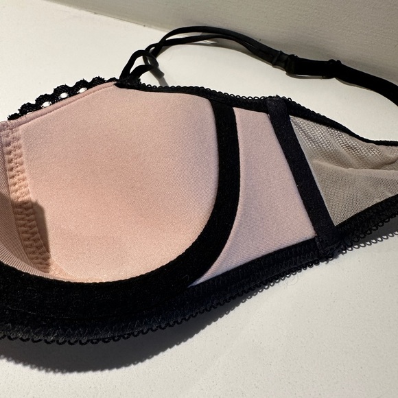 B Tempt’d Black Lace Bra - Picture 7 of 10